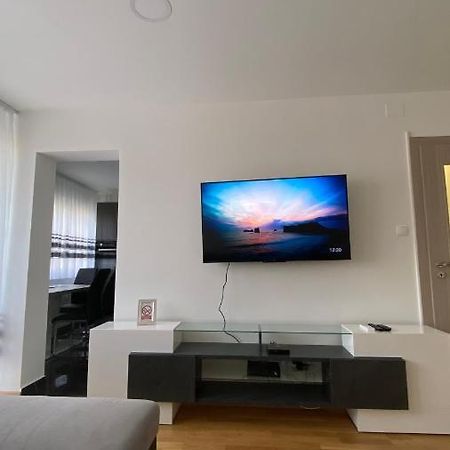 M.B.A. Apartments Karlovac Bagian luar foto