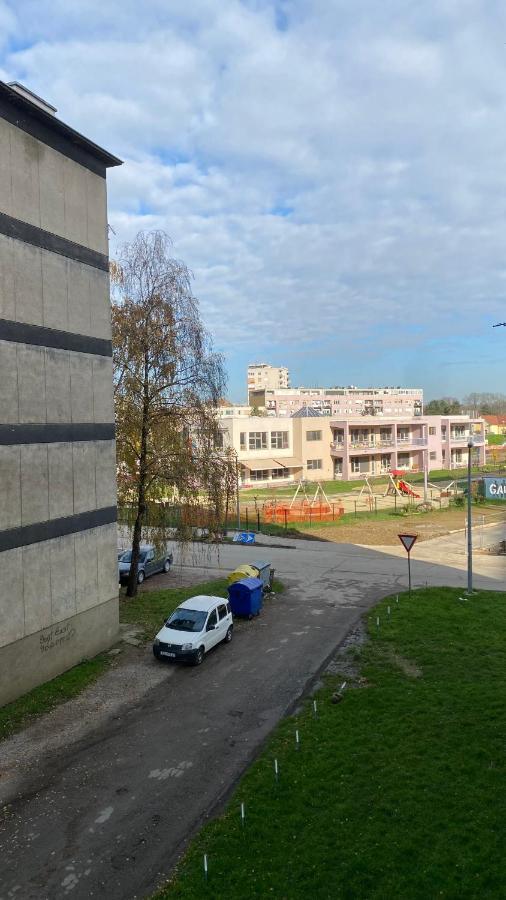 M.B.A. Apartments Karlovac Bagian luar foto